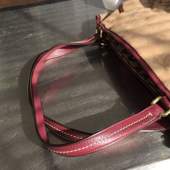 Coach/ Park Signature/ Carrie/Tote/ F23297 - Picture 5 of 6